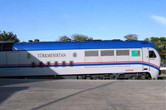 Turkmenistan-railways-train2